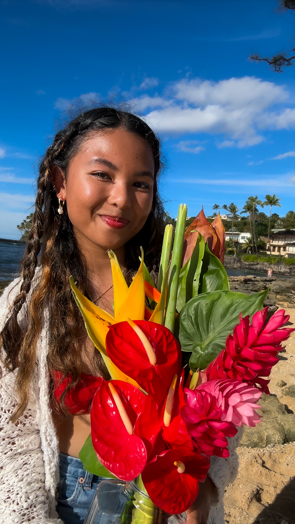 Hawaiian Tropical Flower Bouquet: A Burst of Island Beauty